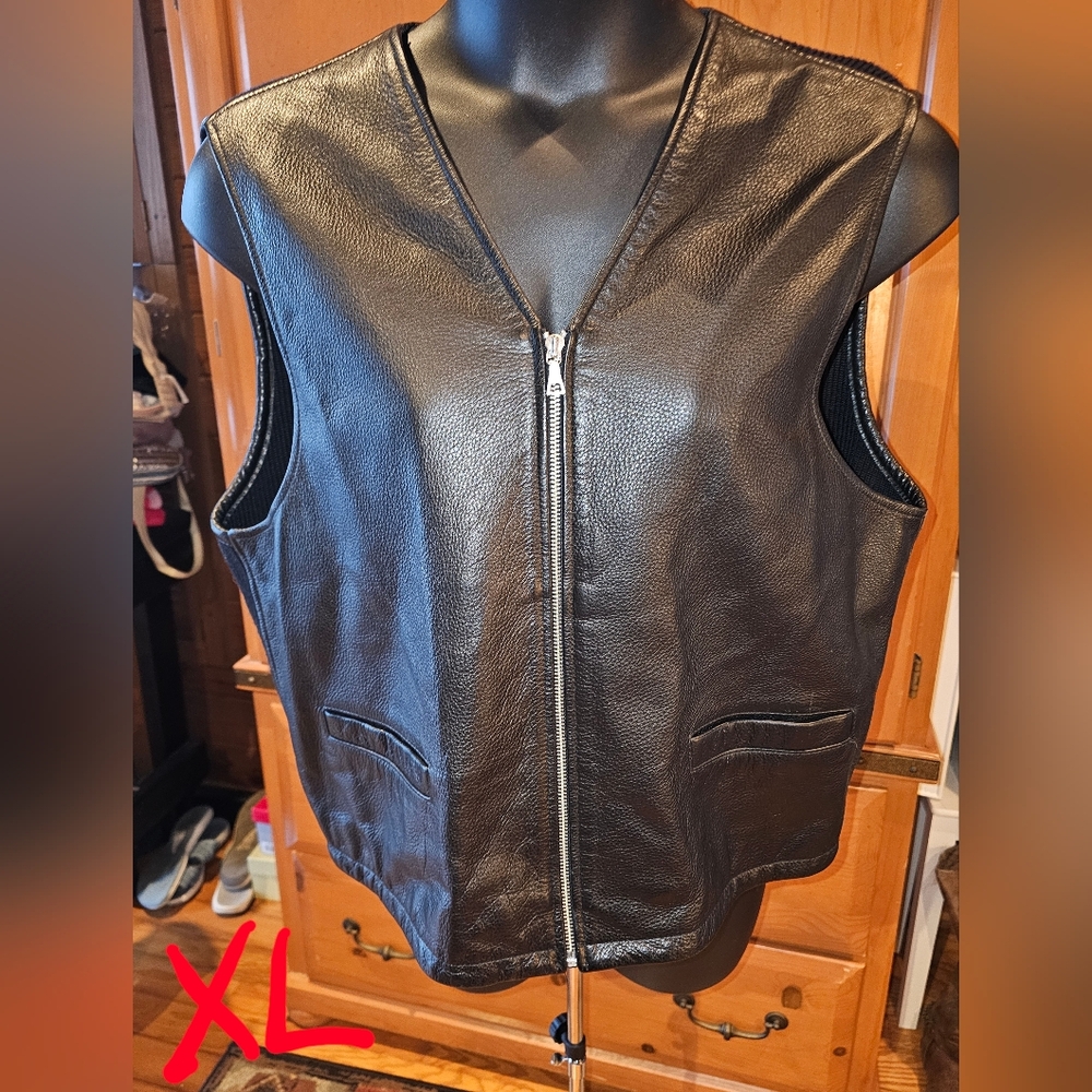 DKNY Black Leather Vest XL